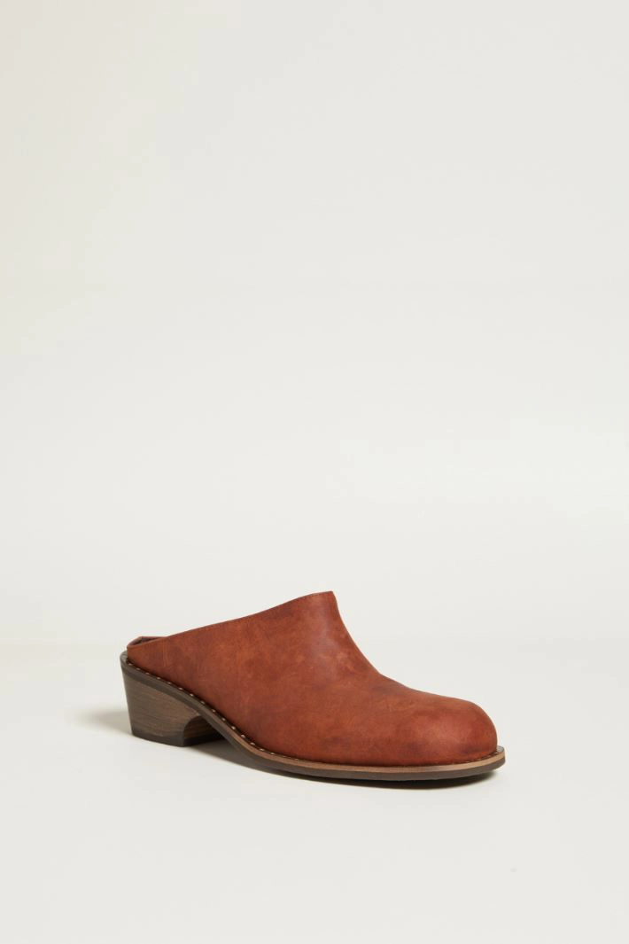 Sabot with wooden sole - BROWN