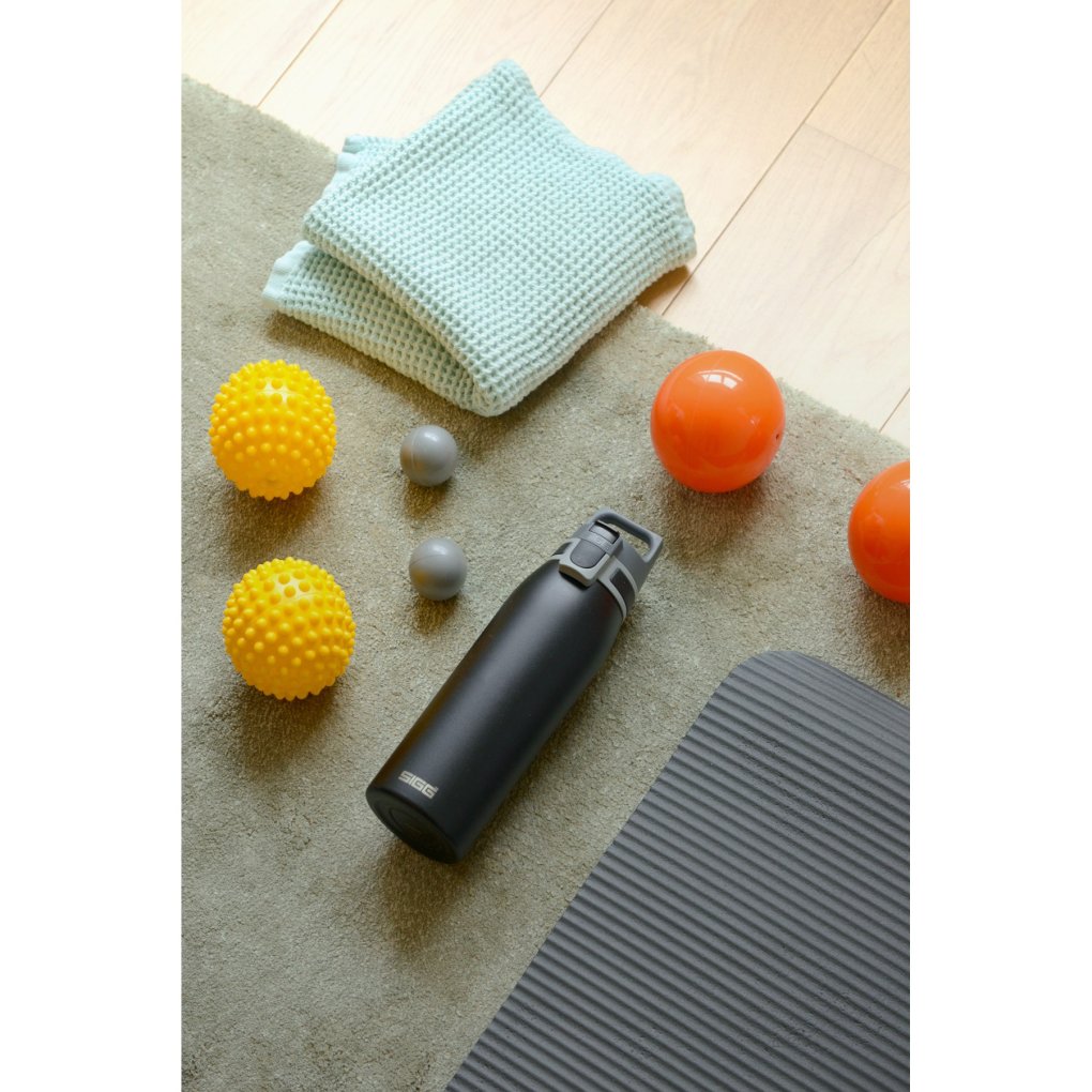 SIGG Shield ONE Water Bottle 0.75L - Black