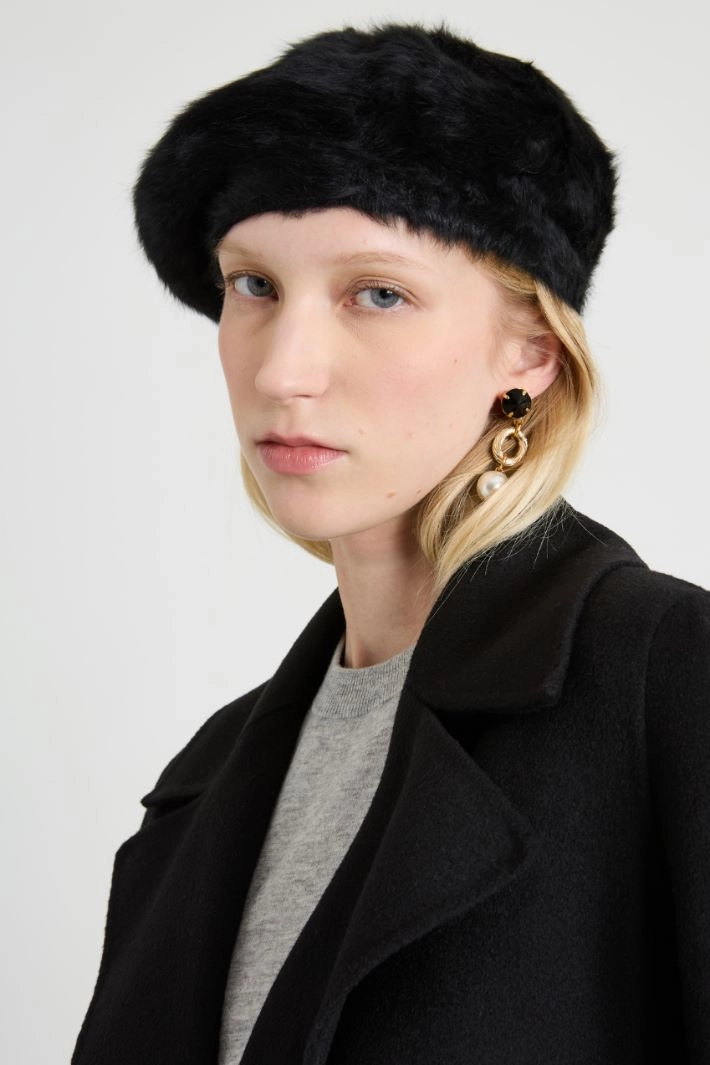 Angora beret - BLACK