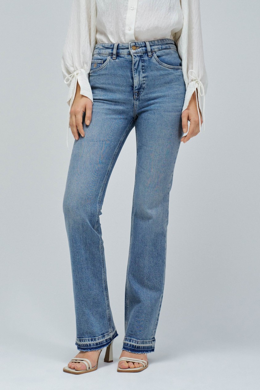 FAITH PUSH IN BOOTCUT JEANS