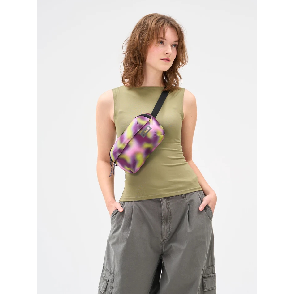 AEVOR Ease Hip Bag 2L - Ripstop Psychedelic Slush