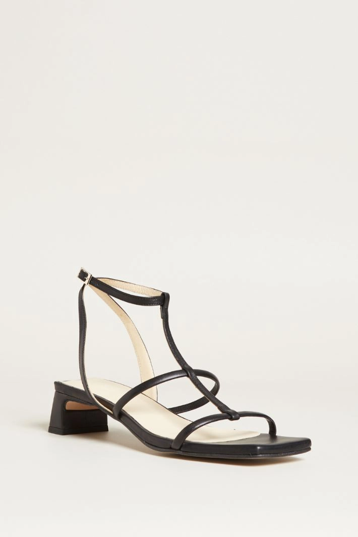 Heeled sandals - BLACK