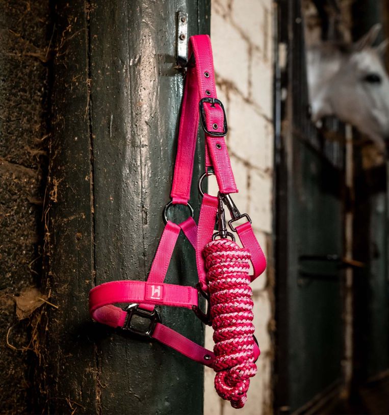 Horseware® Newmarket Headcollar & Lead Rope