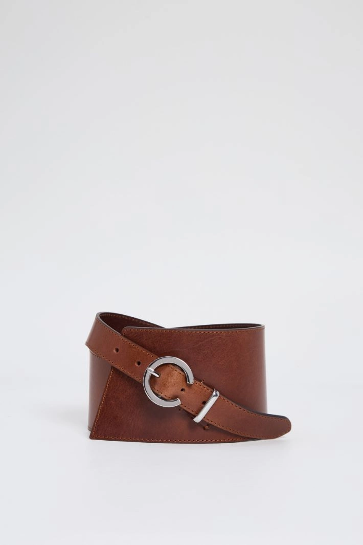 Asymmetric leather belt - LEATHER