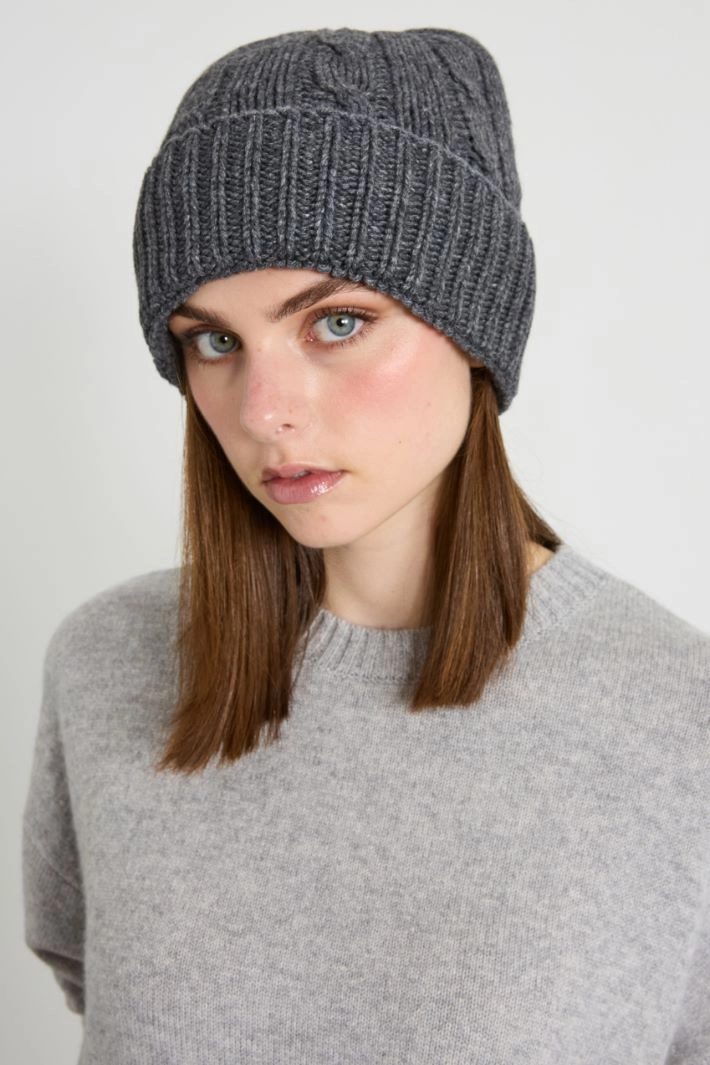 Wool braided beanie hat - DARK GREY