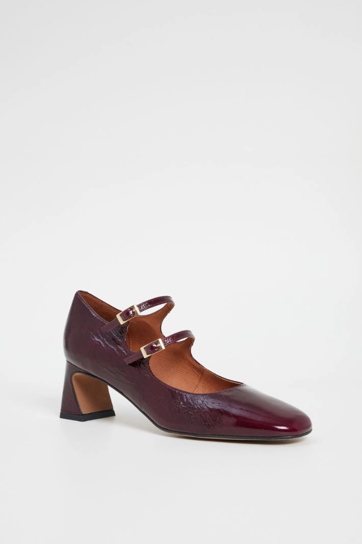 Patent leather pumps with straps - BORDEAUX