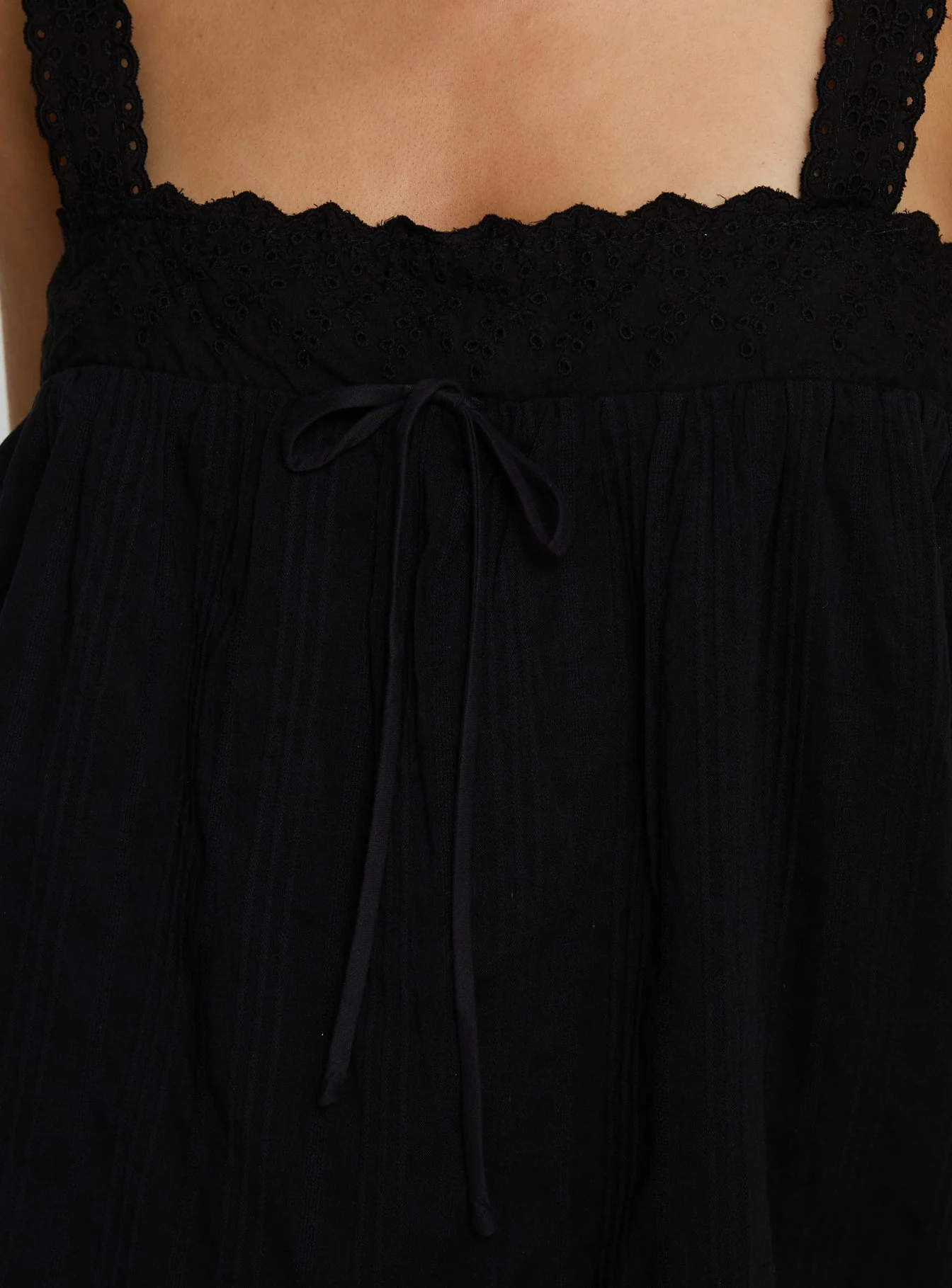 Reason To Stay Lace Trim Floaty Mini Dress Black