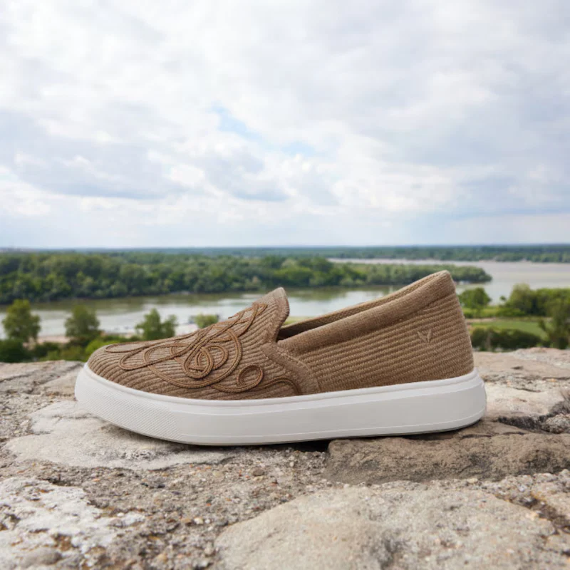 Classic Unisex Sneakers (V-Tune)