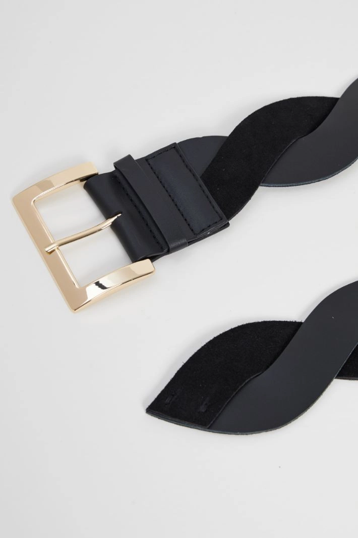 Woven leather belt - BLACK
