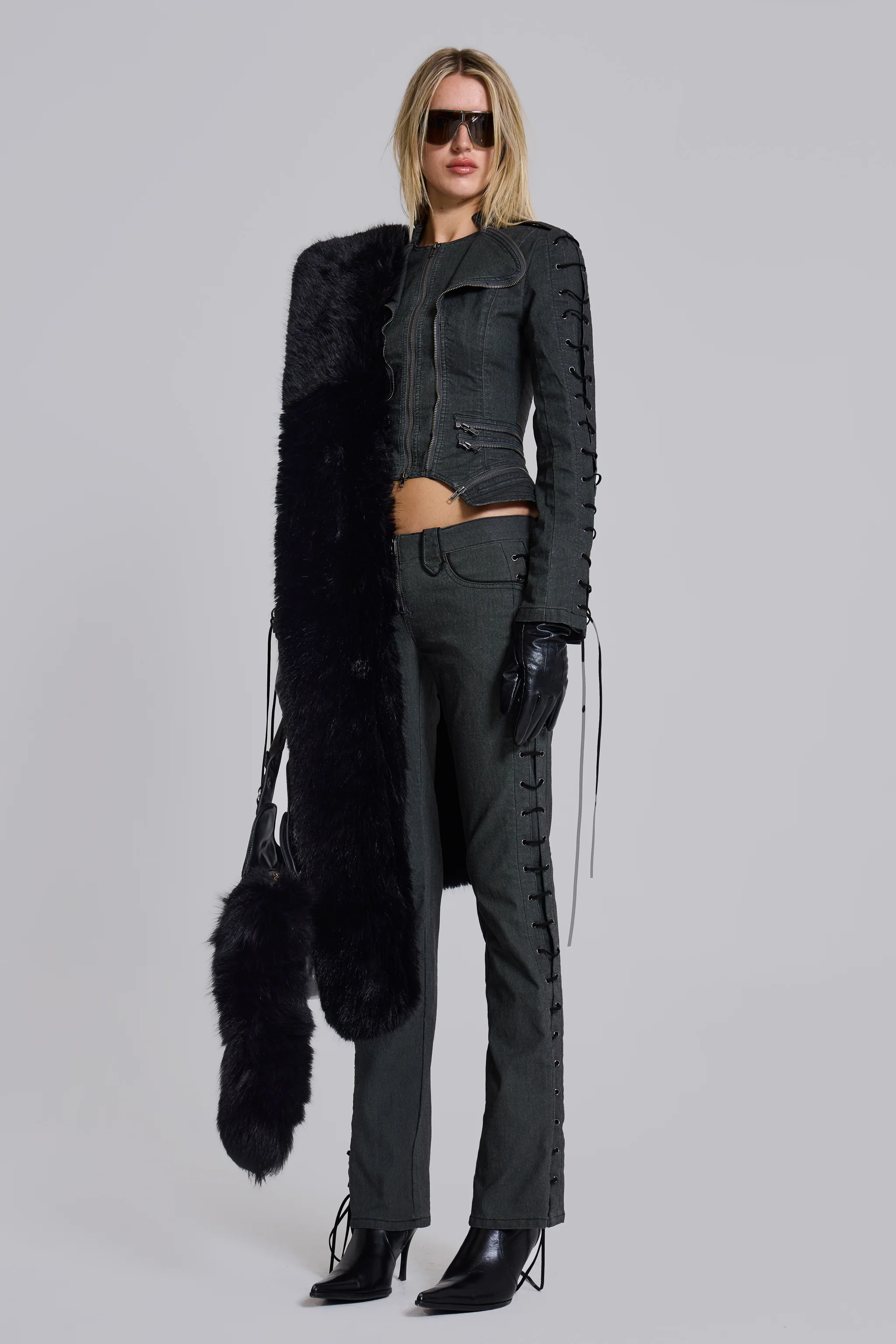 Saskia 2-in-1 Faux Fur Shrug in Black