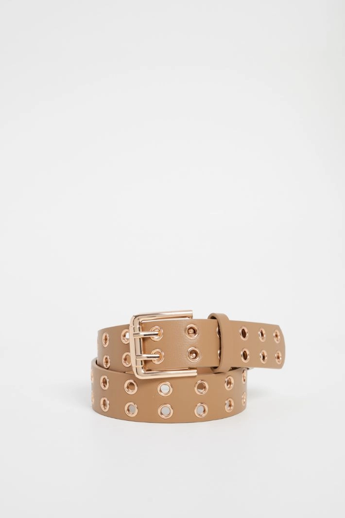 Belt with eyelets - BEIGE