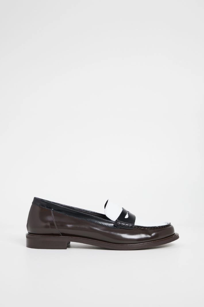 Two-tone moccasins - BROWN WHITE