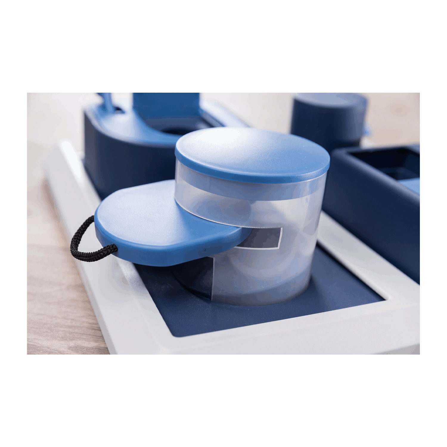 Trixie Dog Activity Poker Box 2 - 31 x 31 cm