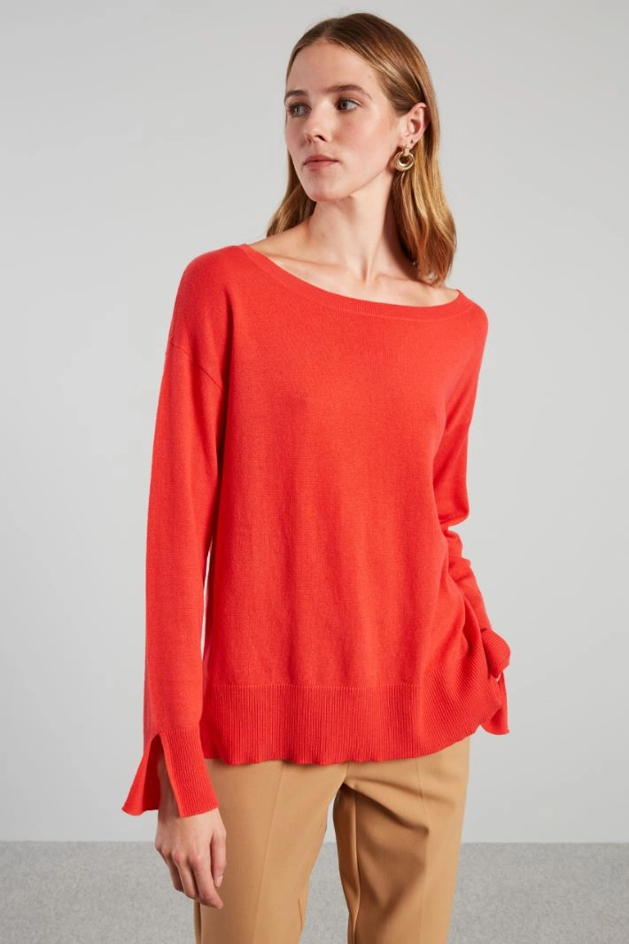 Sweater with side slits - CORAL