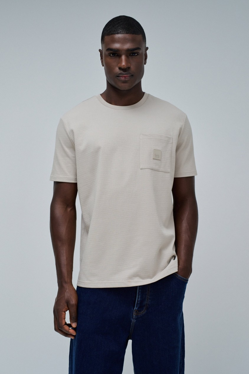 TEXTURED T-SHIRT WITH POCKET