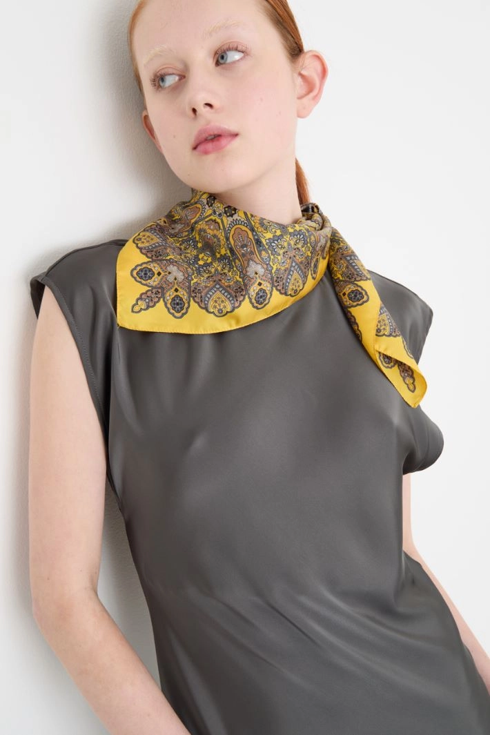 Silk scarf - YELLOW