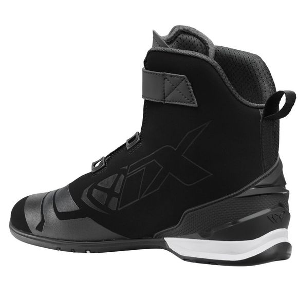 Motorcycle Sneakers Ixon Bull 2 ​​Air - Black / WhiteRef: IX2121