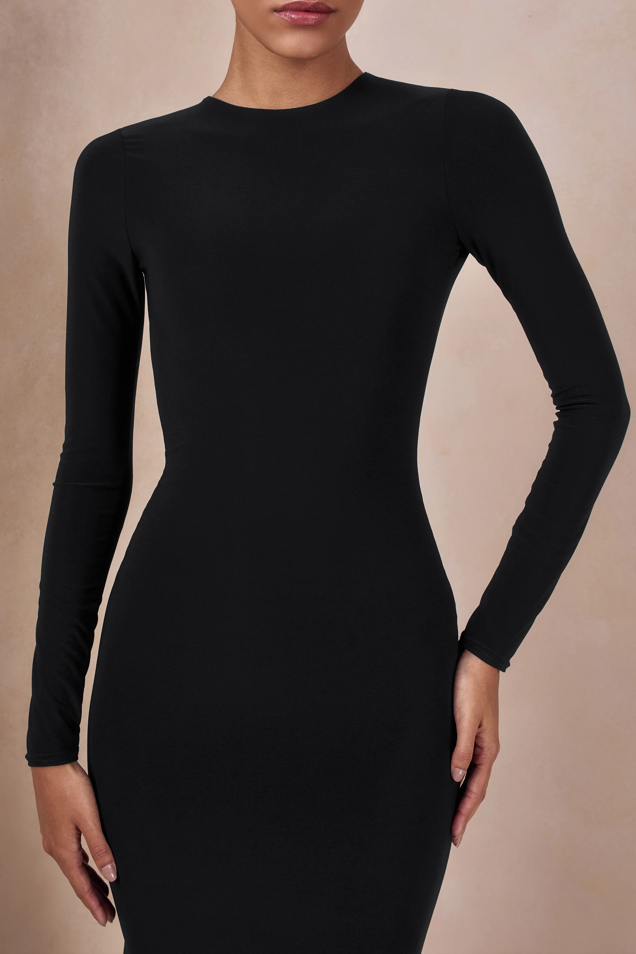 One Step Ahead | Black Long Sleeve Backless Fishtail Maxi Dress