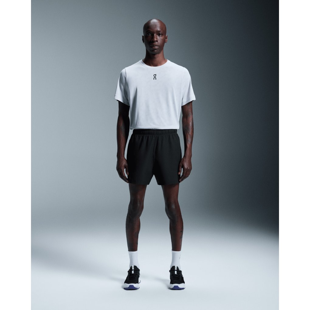 On Trail Shorts Men - Black