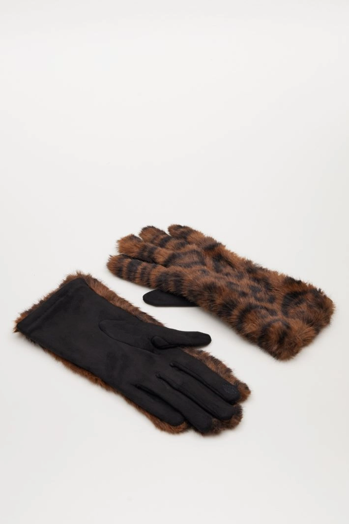 Faux fur gloves - BROWN