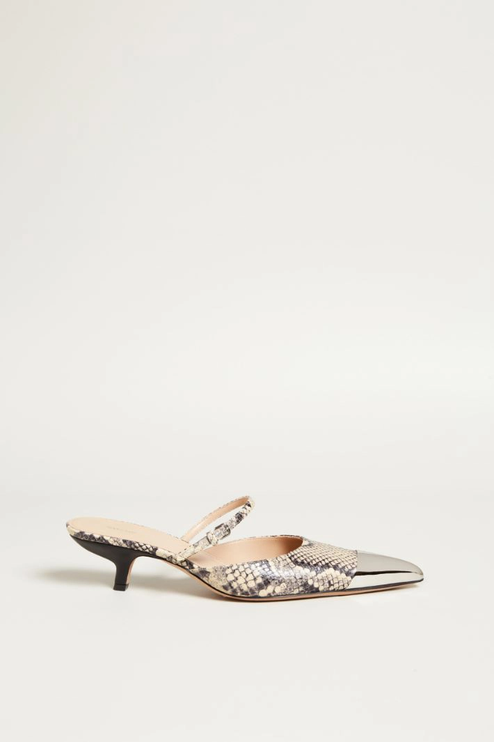 Mules with metal toe cap - BEIGE BLACK
