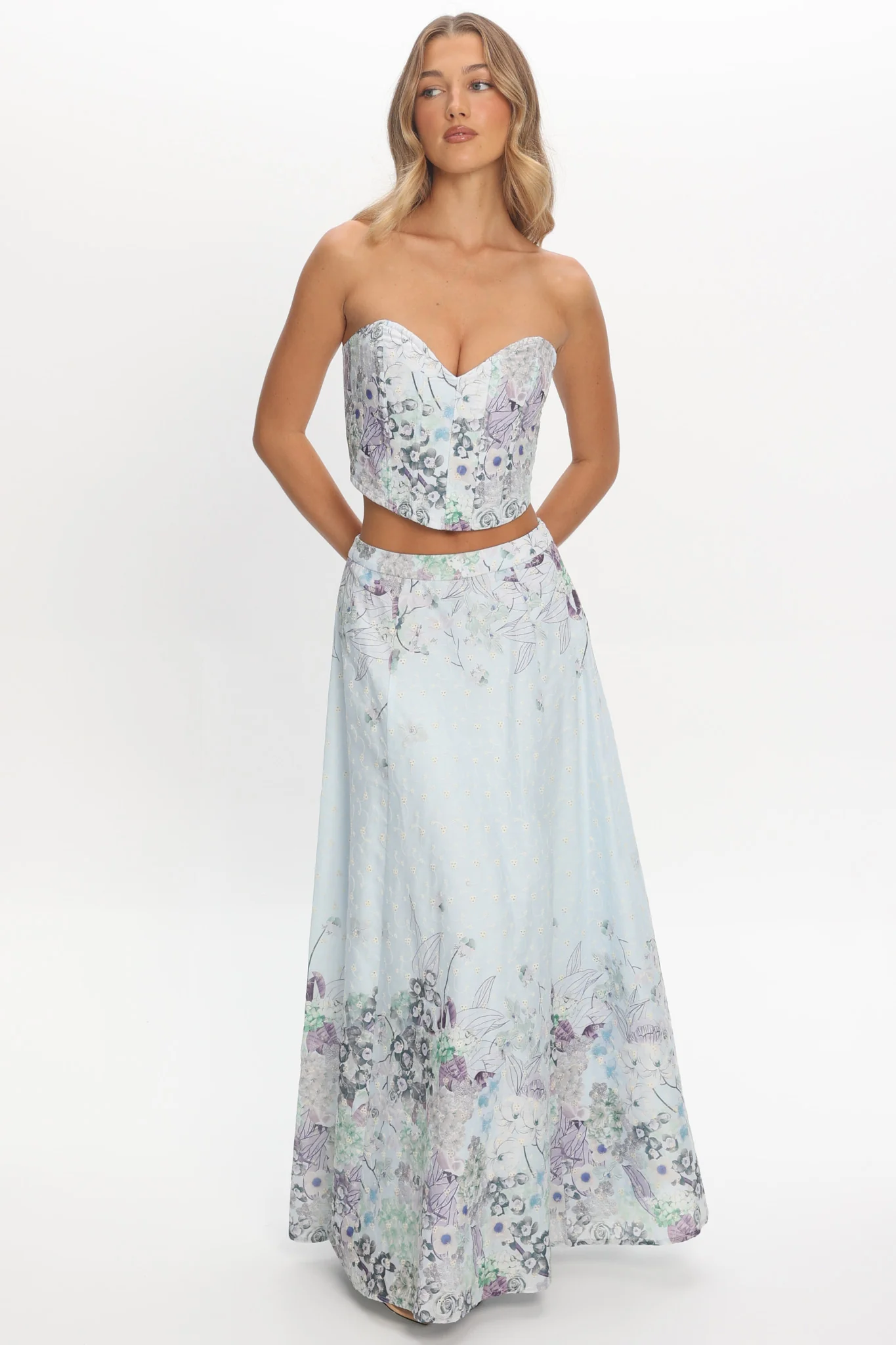 Sazkia Embroidered Maxi Skirt Blue