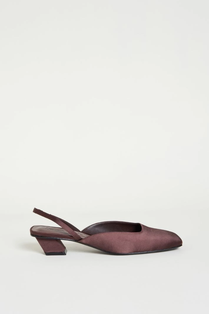 Satin slingback mules - BROWN
