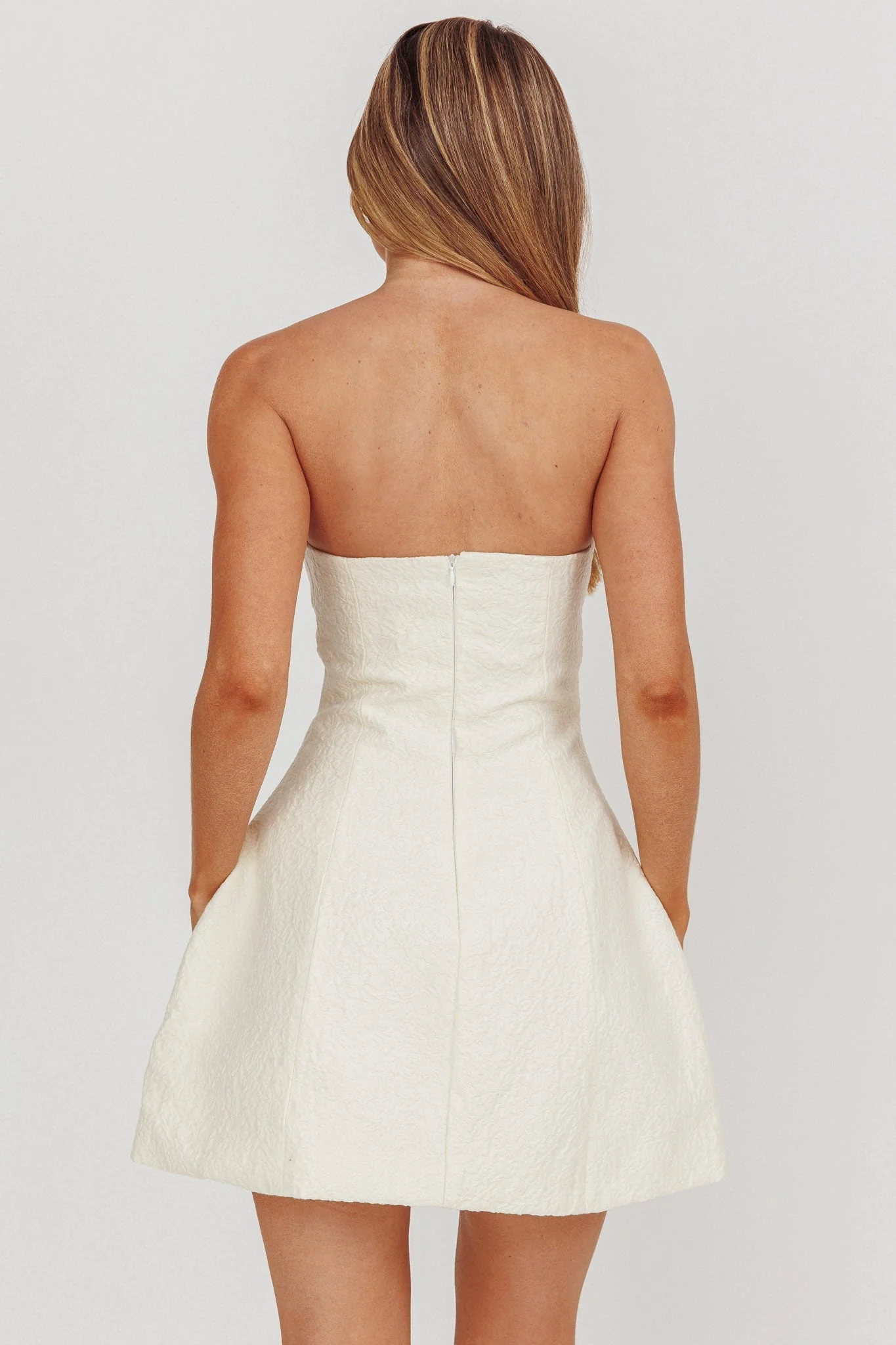 Melodic Strapless Mini Dress Cream