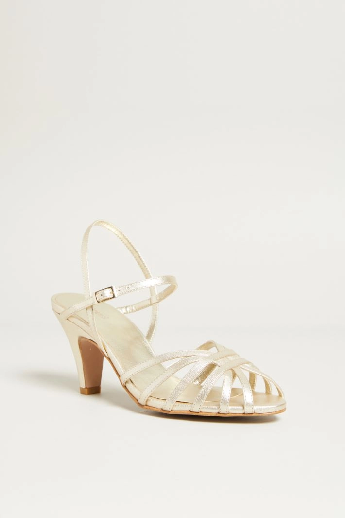 Sandals with laminated straps - GOLD