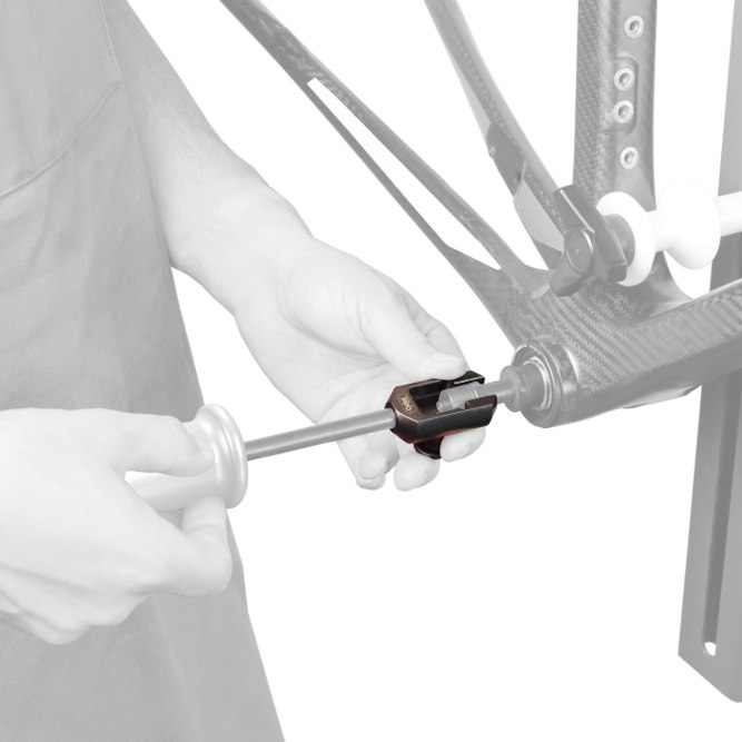 Cyclus Tools Universal Bearing Extractor