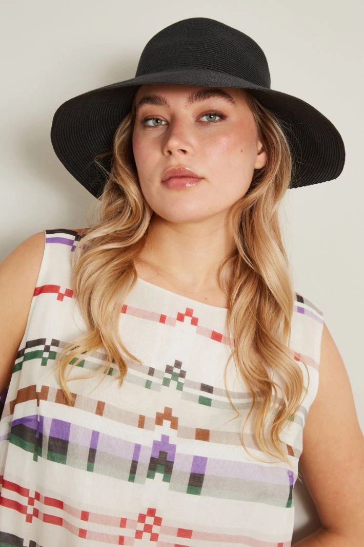 Textile paper hat - BLACK