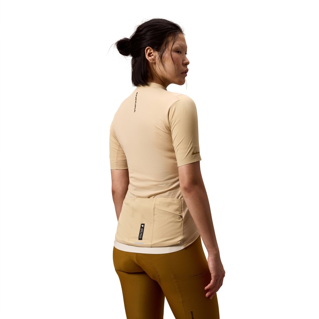 Endura Alltrack Ride Short Sleeve Jersey Women - sand
