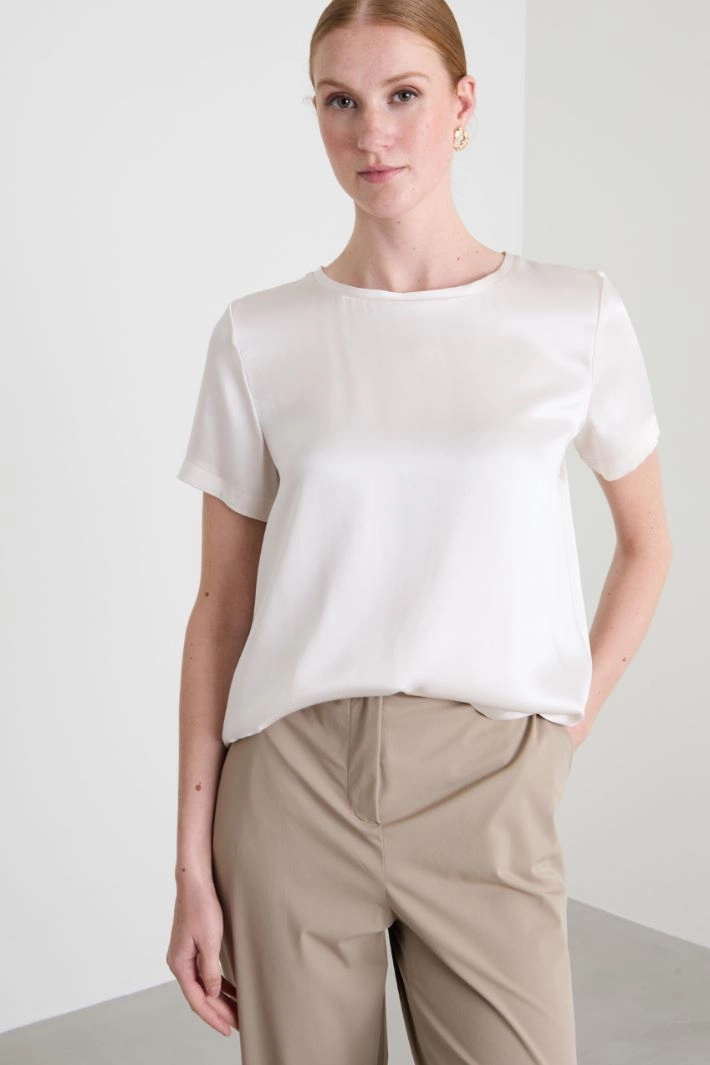Satin T-shirt - PEARL