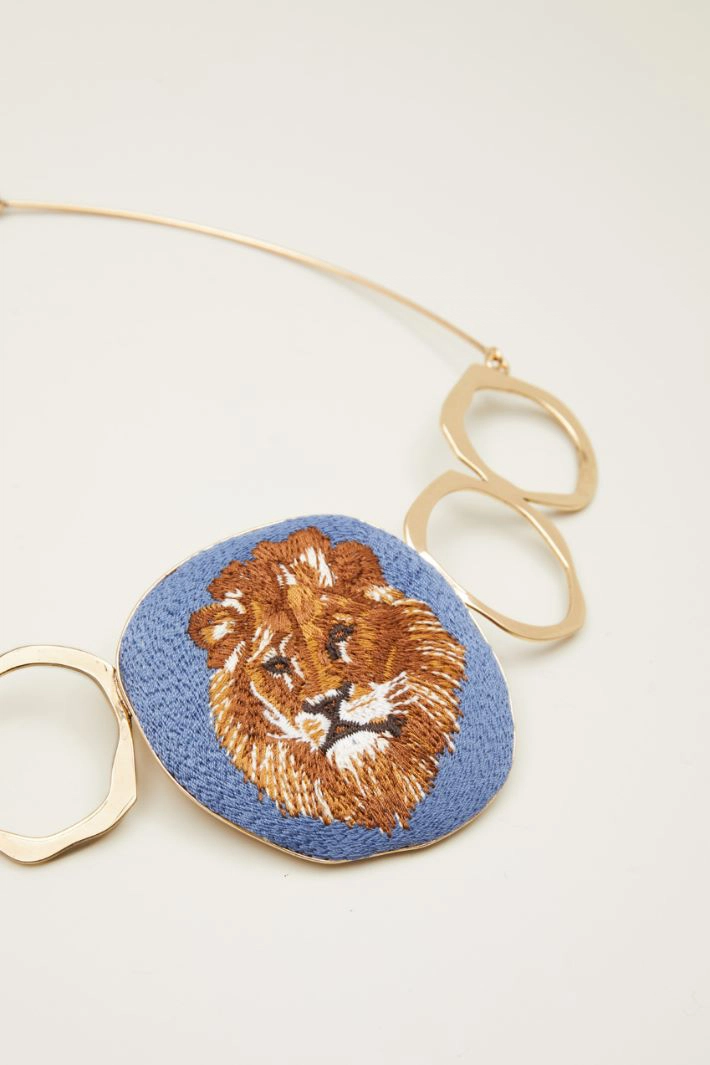 Necklace with embroidered element - GOLD LIGHT BLUE