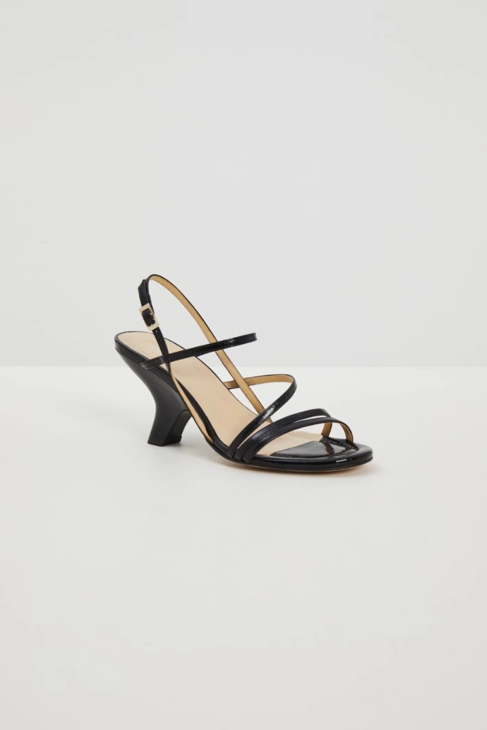 Sandals with recessed heel - BLACK