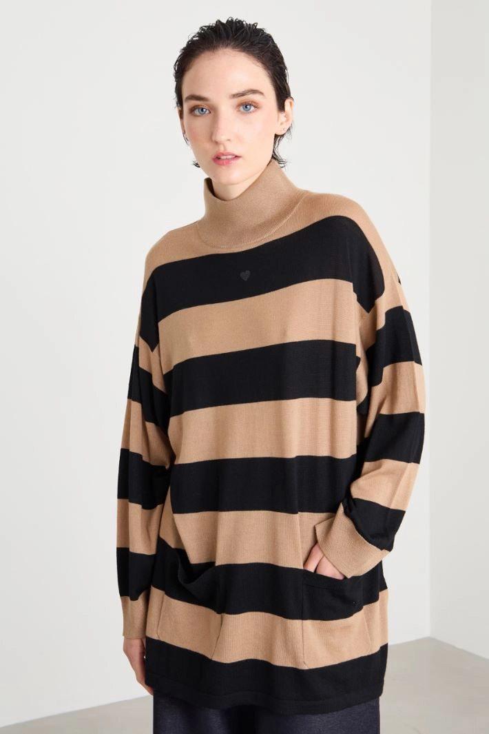 Wool oversized sweater - CAMEL