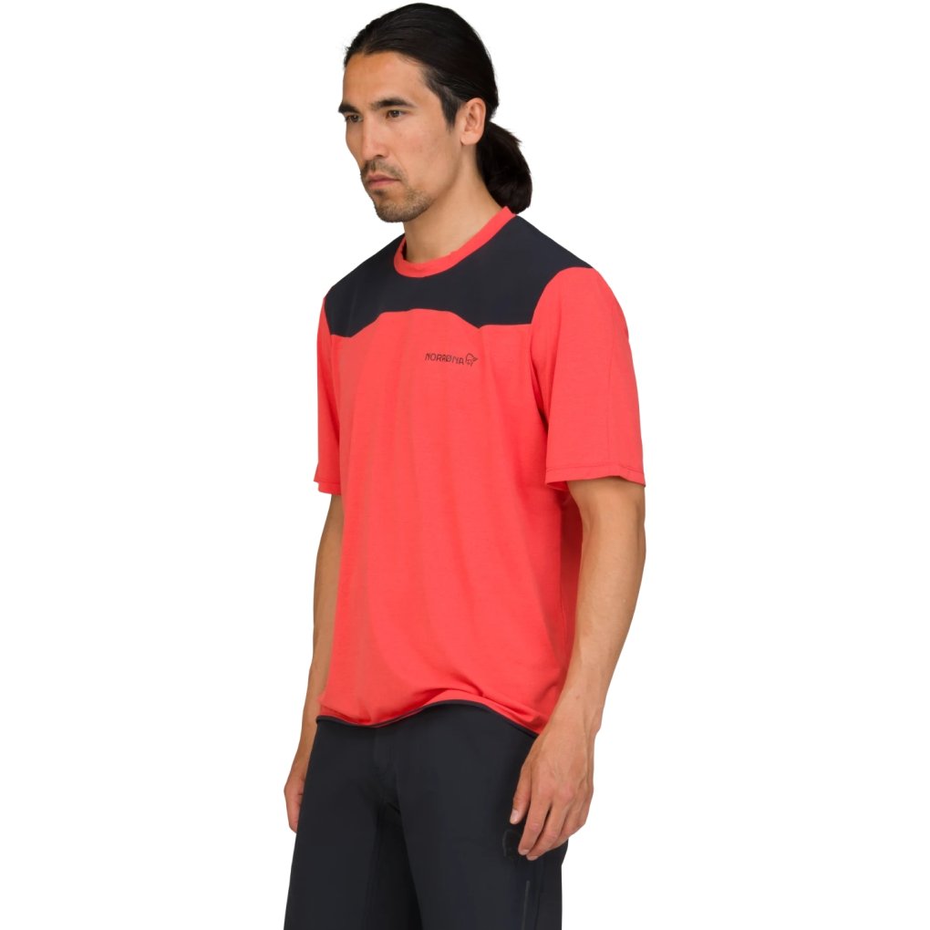 Norrona skibotn equaliser tech T-Shirt Men - Paprika Red