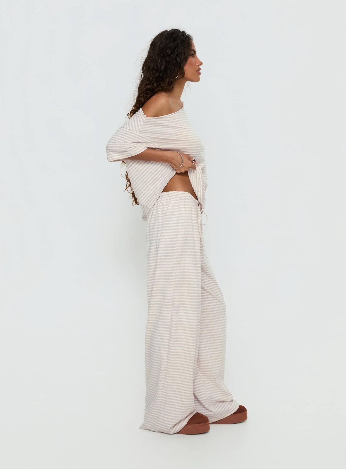 Tobie Off Shoulder Sleep Set Beige Stripe