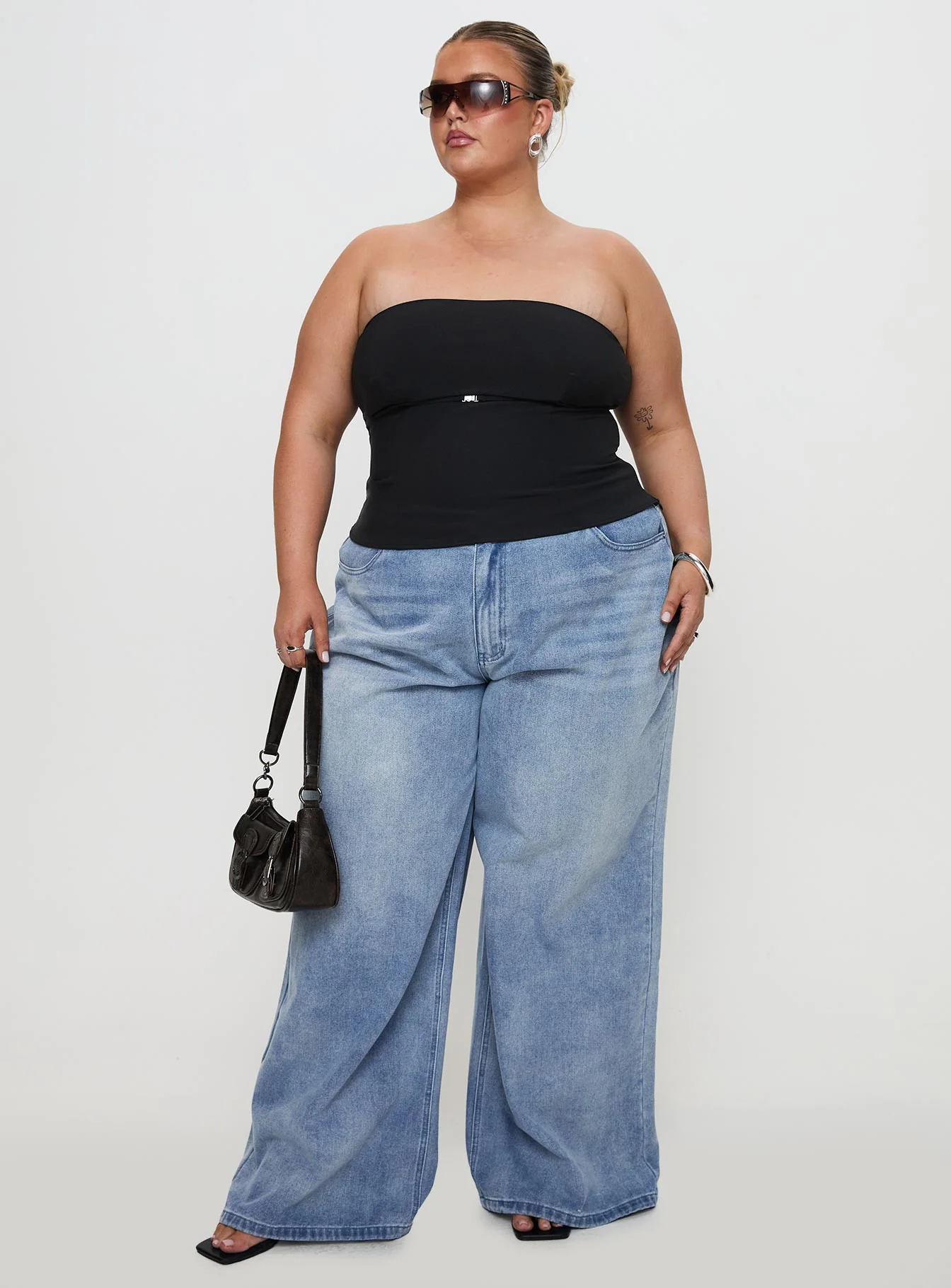 Naylor Mid Rise Wide Leg Jeans Light Wash Denim Curve