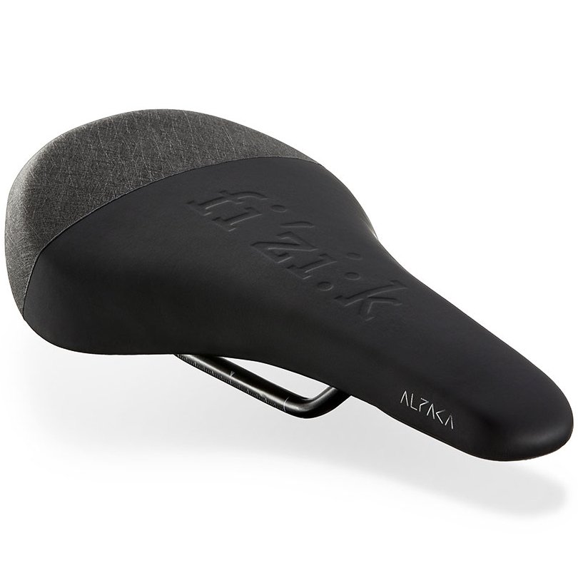 Fizik Gravita Alpaca X5 Saddle + Tool Carrier - black