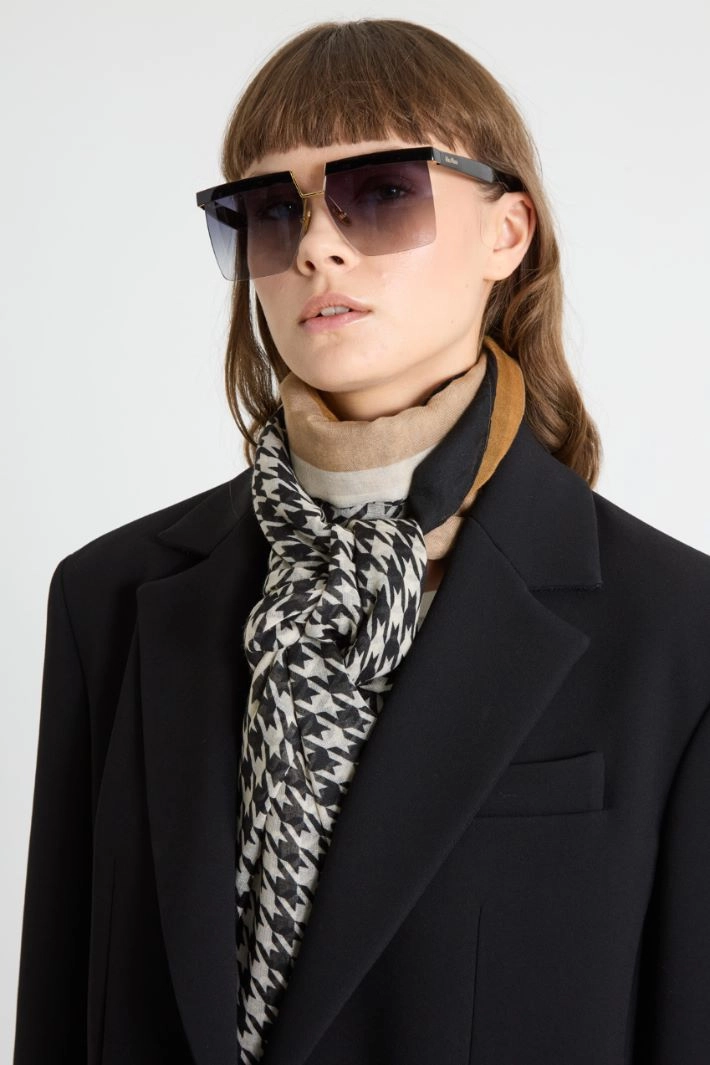 Patterned canvas stole - BLACK