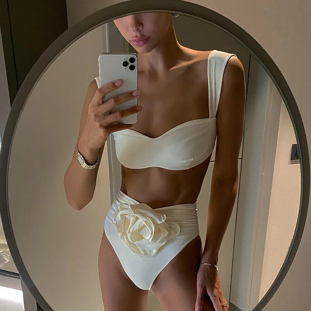 Eve Bikini