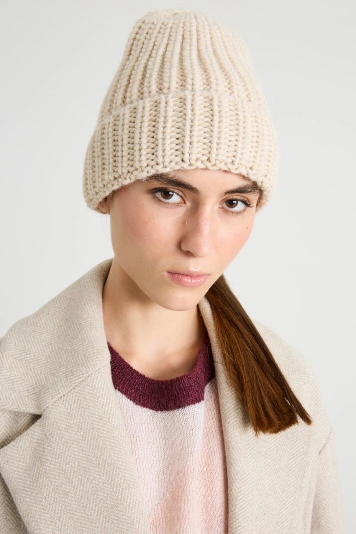 Cuffed beanie hat - CREAM