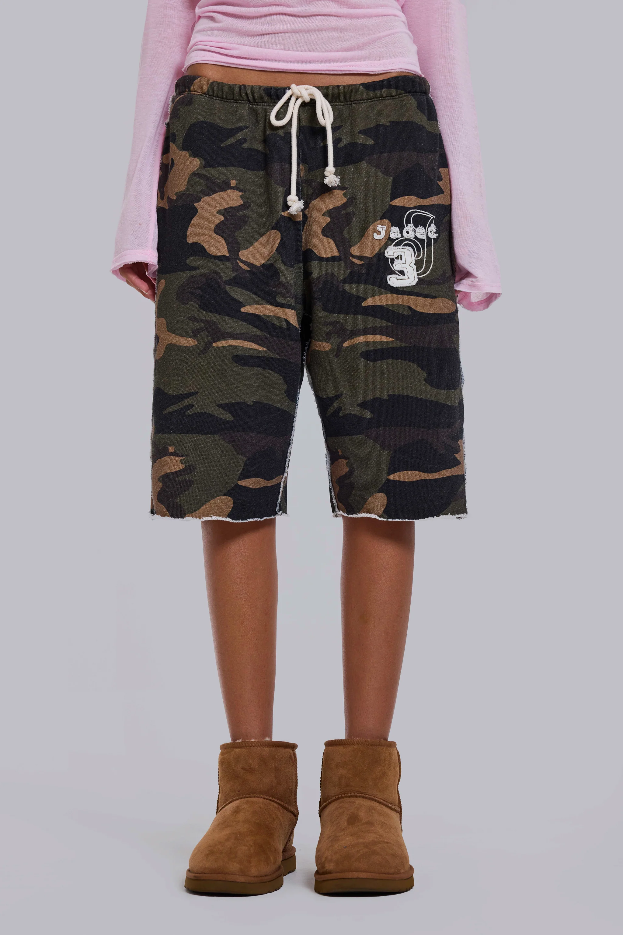 Cleo Slouchy Jogger Shorts in Camo
