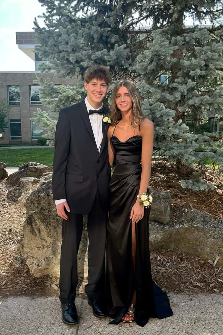 Black Satin Straps Ruched Fitted Prom Dress