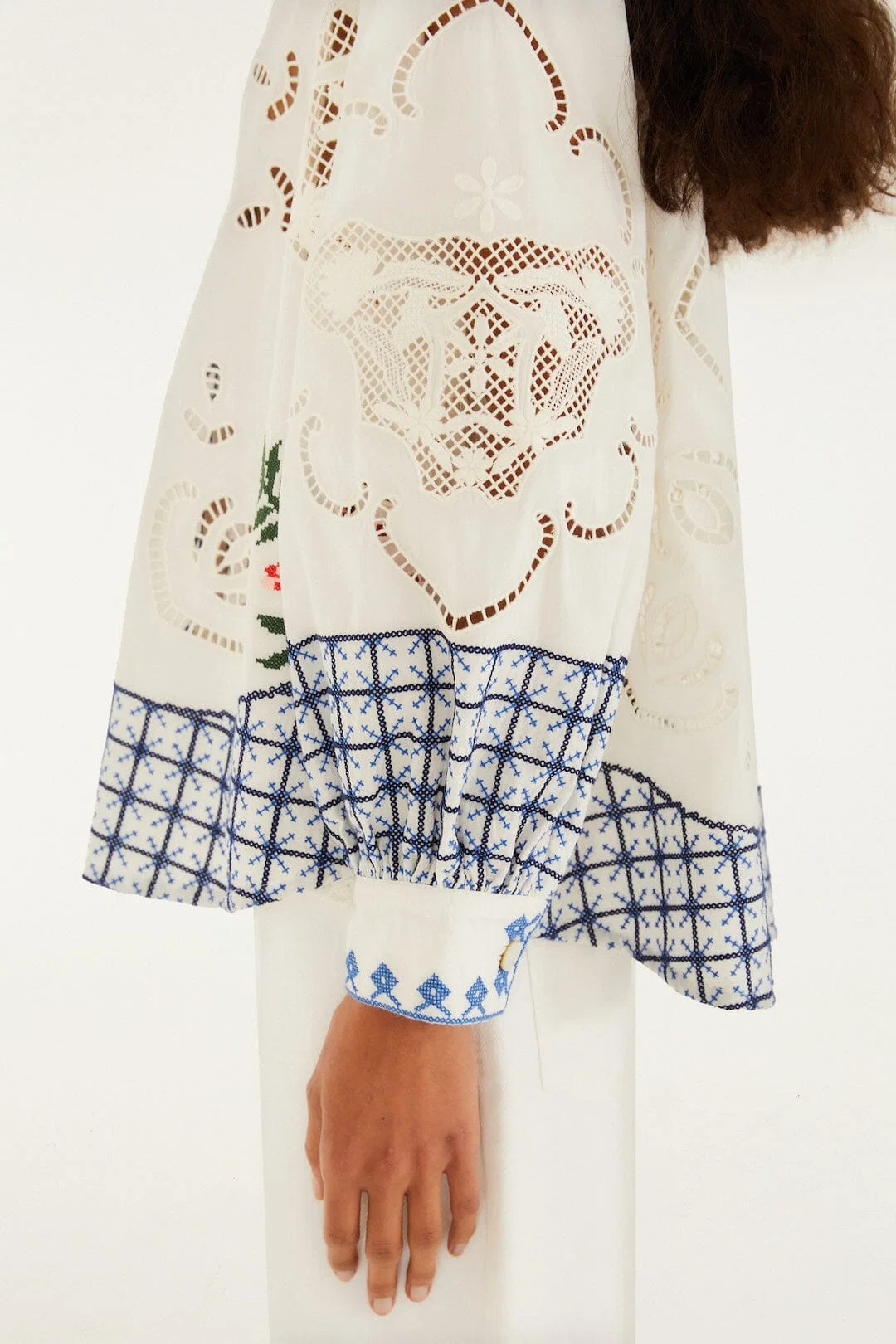 Off-White Flowers Embroidery Richelieu Shirt