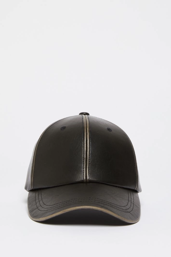 Coated fabric baseball cap - BLACK