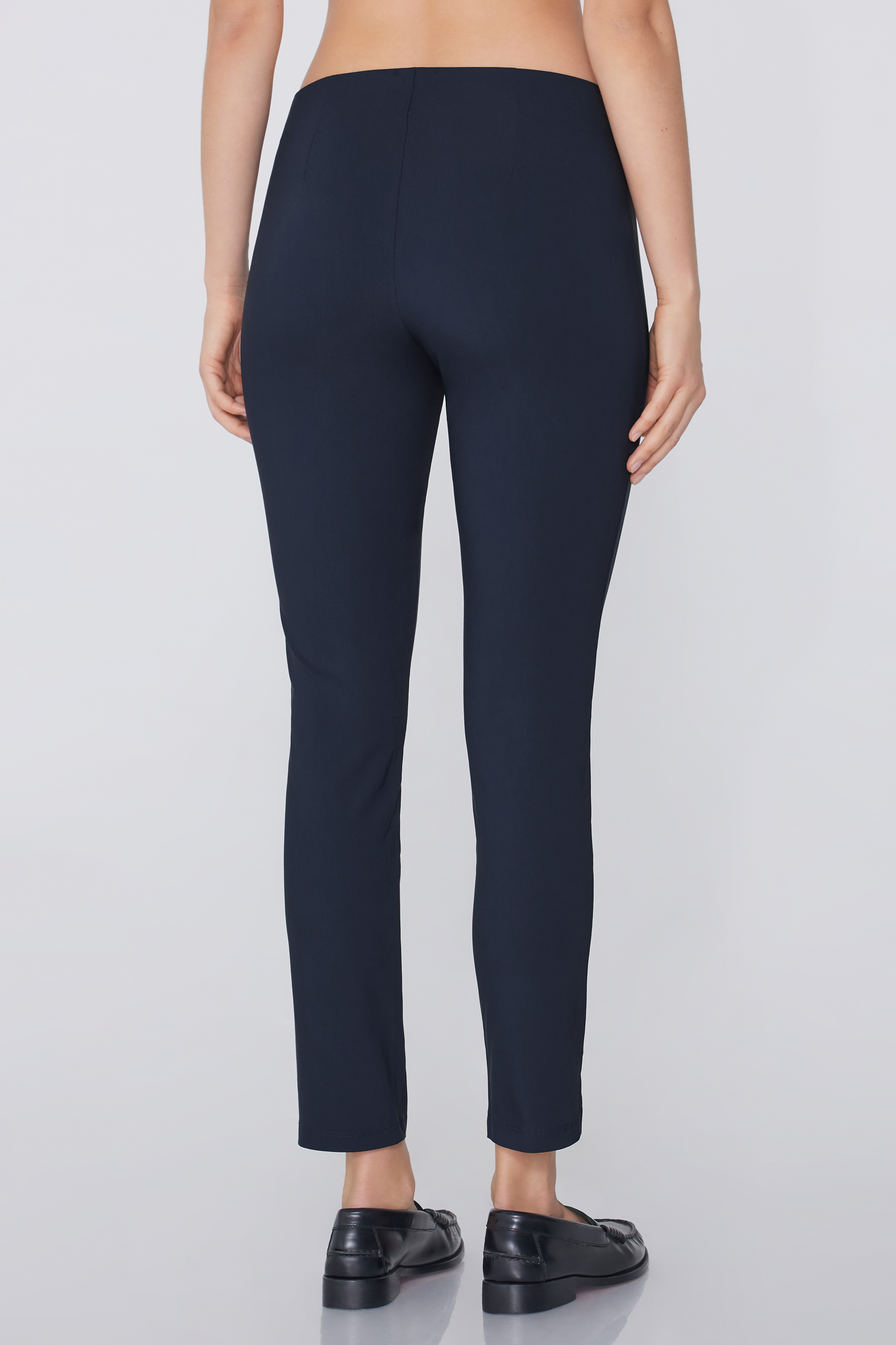 Viscose Capri Trousers with Small Slits