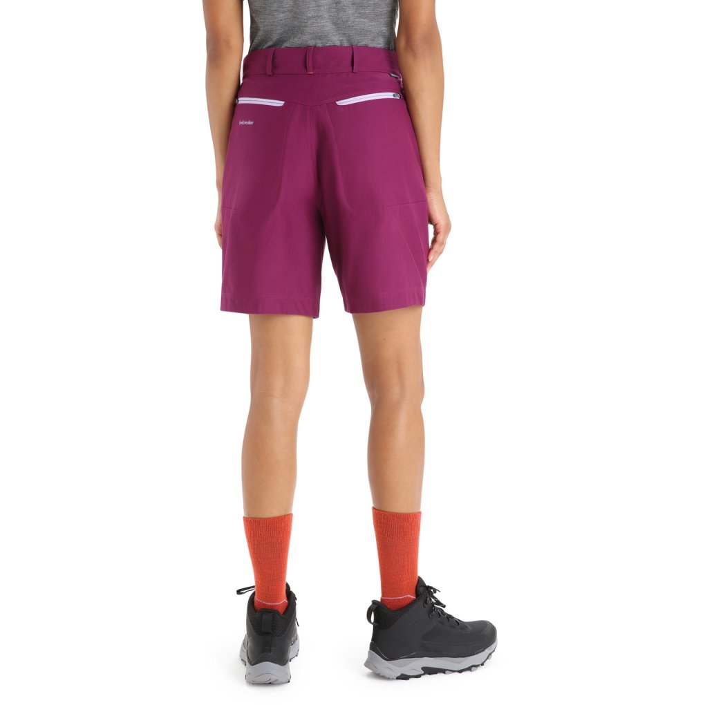 Icebreaker Hike Shorts Women - Go Berry