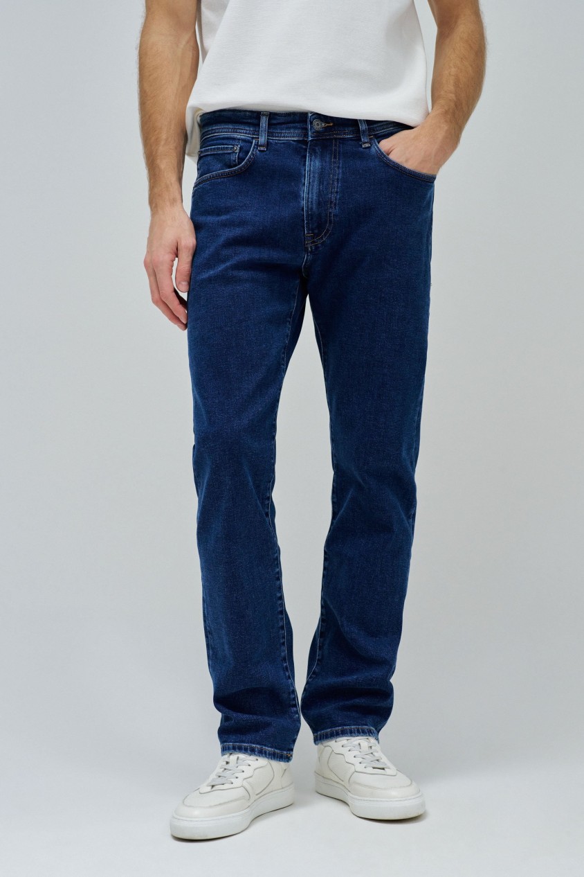 STRAIGHT FIT JEANS